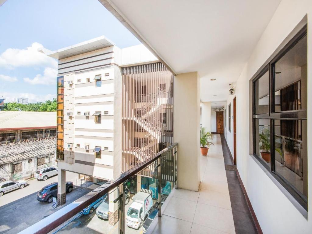 Mca Suites By Hiverooms Cebu Exterior foto