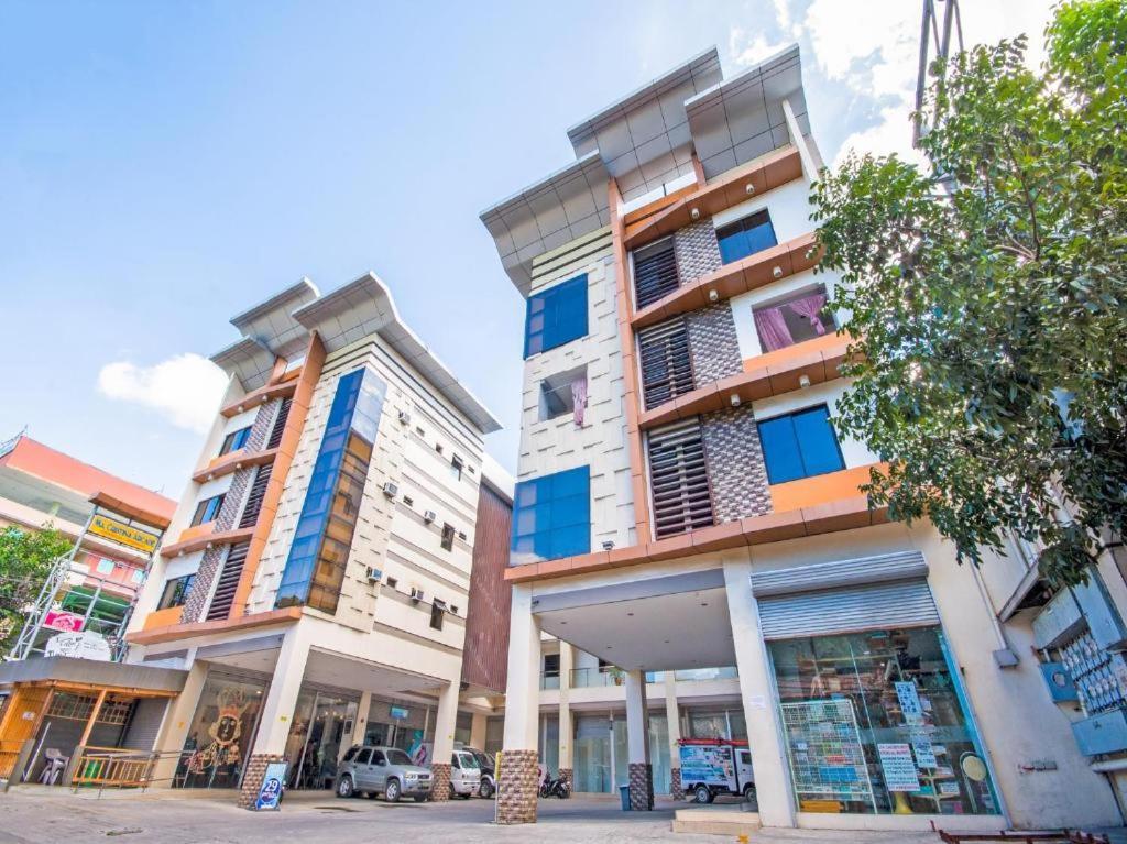 Mca Suites By Hiverooms Cebu Exterior foto
